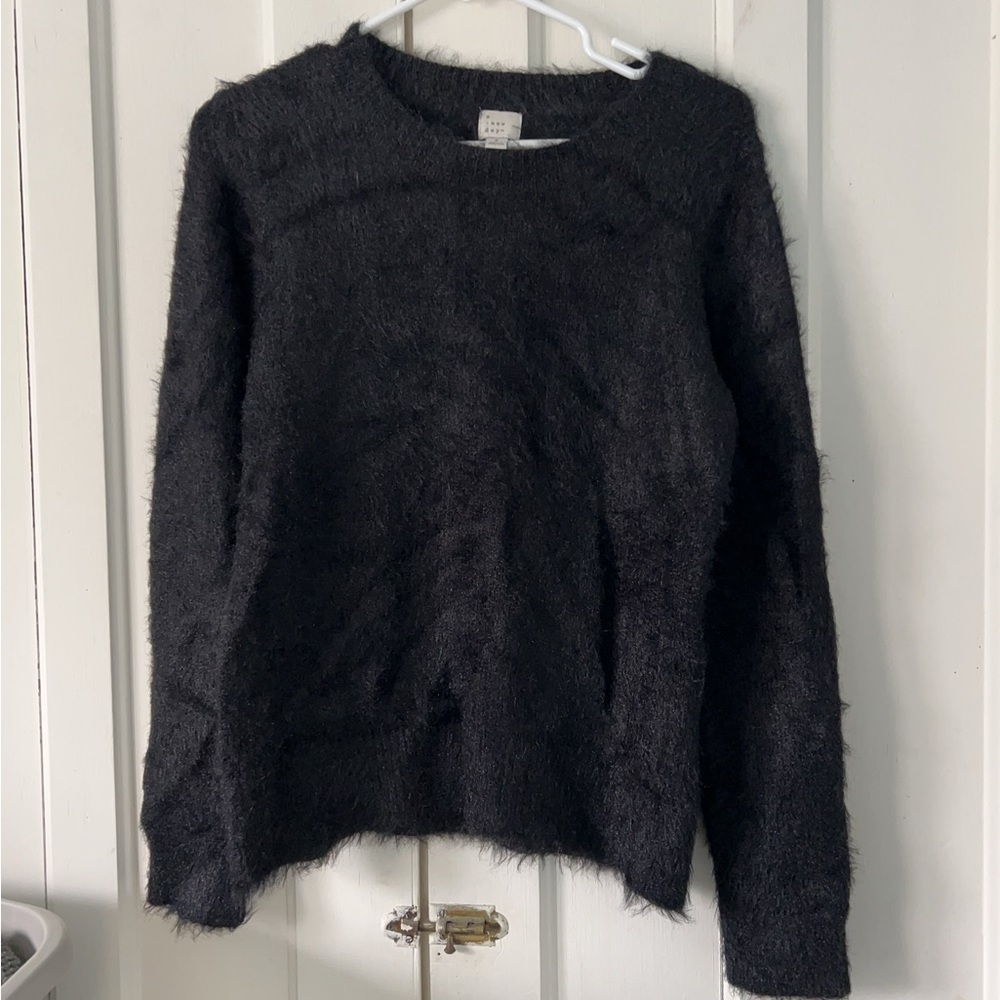 Ladies shaggy super soft black sweater by a. New. Day.